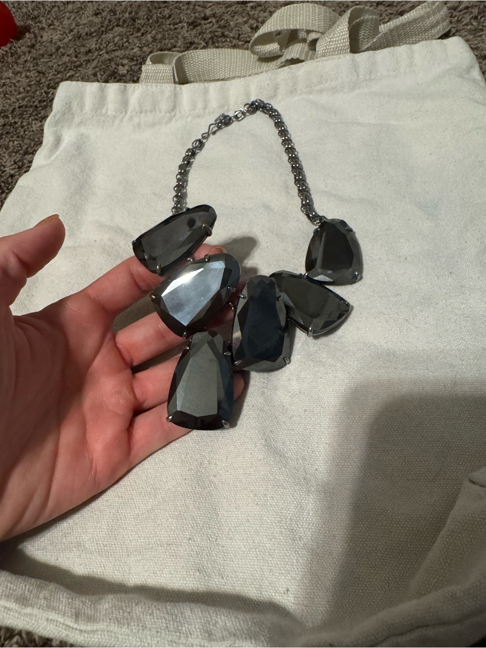 Kendra Scott Gunmetal and Dark Grey Harlow Statement Necklace - Picture 2 of 2